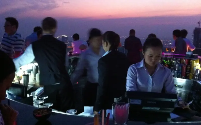 Bangkok Nightlife & Bars 2026 – Die besten Abende in der Stadt