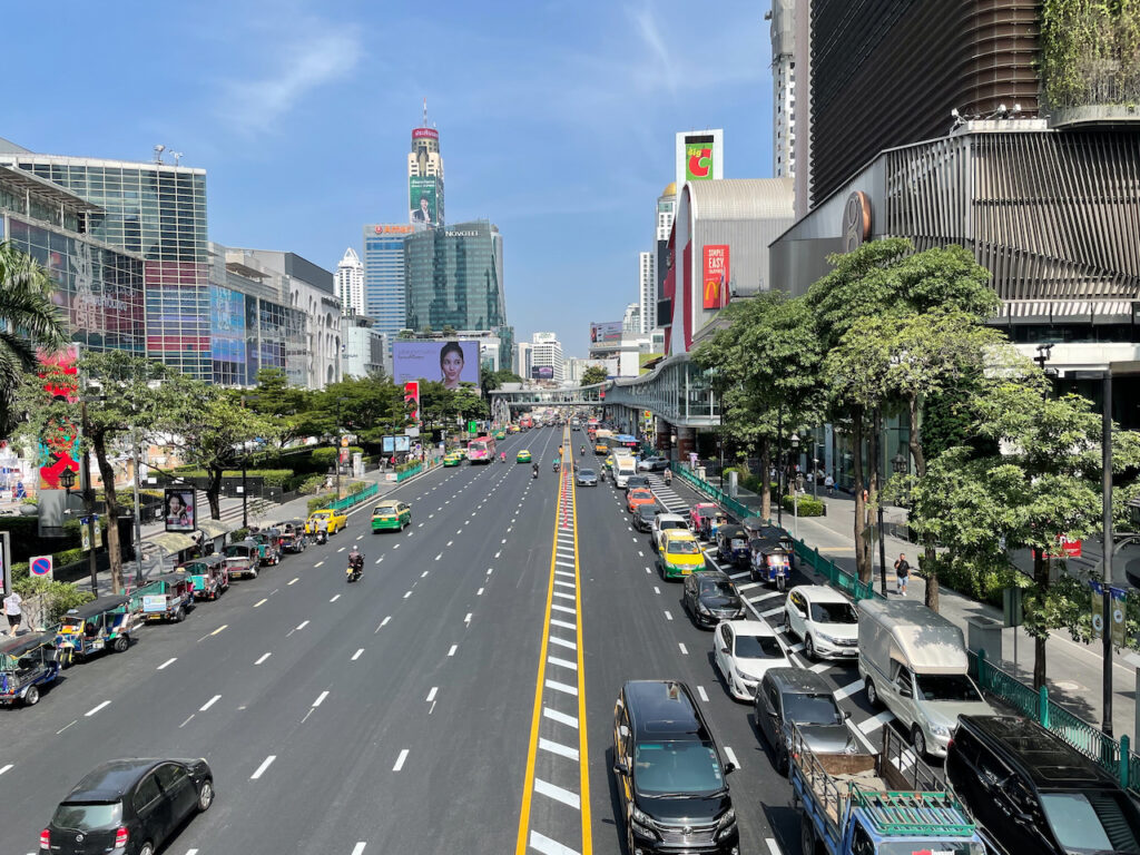Sukhumvit vs. Riverside – Welches Bangkok-Viertel passt zu dir?