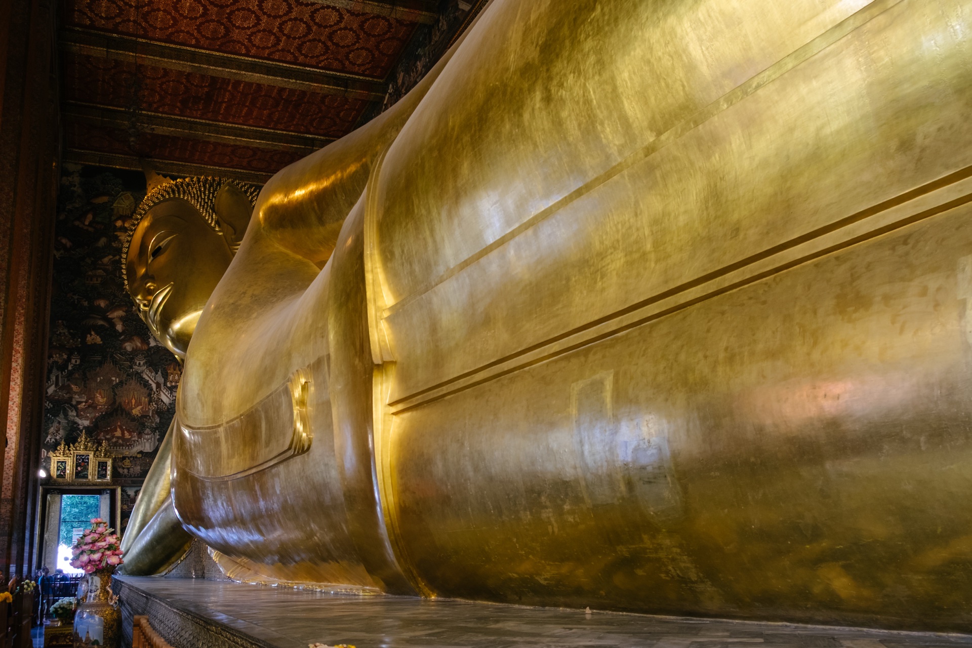 Liegender Buddha Wat Pho Bangkok – 46 Meter goldene Figur in der Tempelhälle